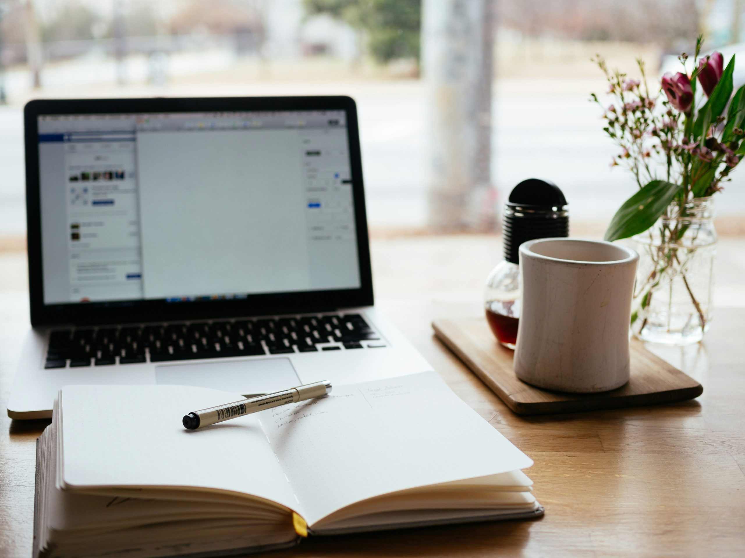 Website Gratis dan Berbayar